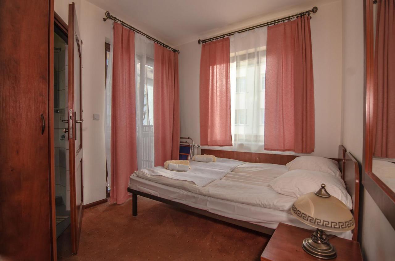 Hotel Anna Mielno Мєлно Екстер'єр фото