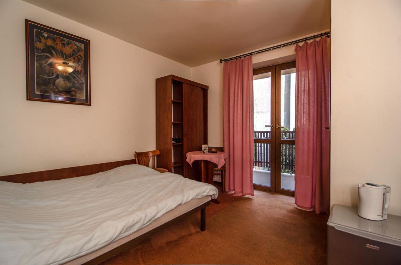 Hotel Anna Mielno Мєлно Екстер'єр фото